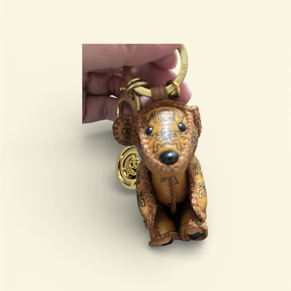 MCM PARK BEAR CHARM - Picture 3 of 5